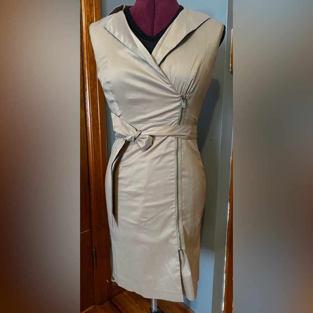 Ann Taylor trench Coat Vest Tan Color 2P ✨✨